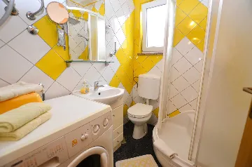 Rovinj 2-Bedroom Apartment with Shared Terrace