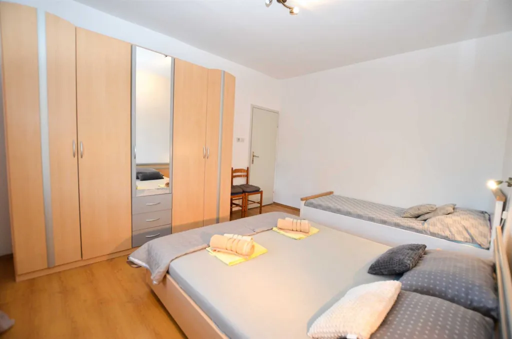 Rovinj 1-Bedroom Apartment with Private Parking