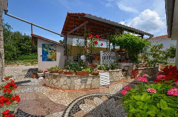 Rovinj 1-Bedroom Apartment with Private Parking