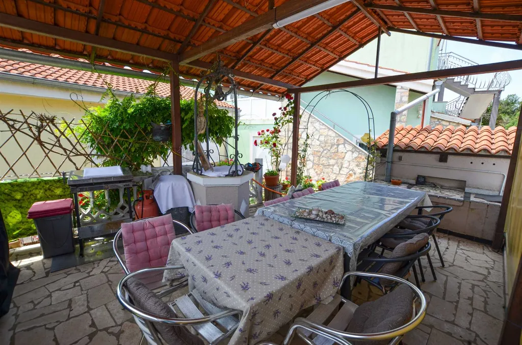 Rovinj 1-Bedroom Apartment with Private Parking