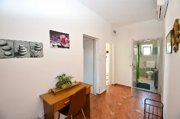 Rovinj 1-Bedroom Apartment with Private Parking