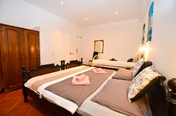 Rovinj Apartment with Private Parking for up to 6