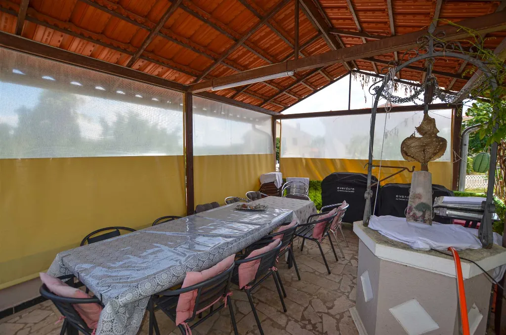 Rovinj Apartment with Private Parking for up to 6