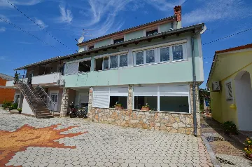 Rovinj Apartment with Private Parking for up to 6