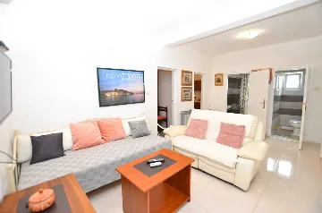 Rovinj Apartment with Private Parking for up to 6