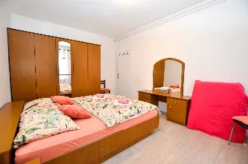 Rovinj Apartment with Private Parking for up to 6