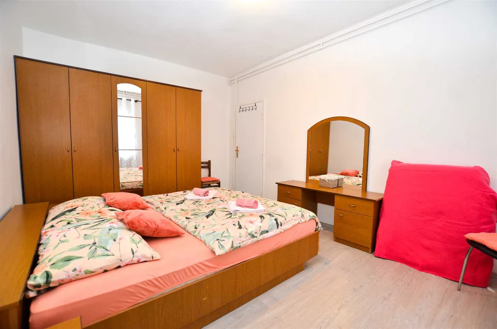 Rovinj Apartment with Private Parking for up to 6