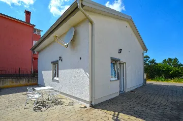 Rovinj Two-Bedroom Apartment with Shared Pool