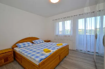 Rovinj 2-Bedroom Apartment with Balcony (Up to 6)