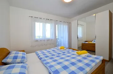 Rovinj 2-Bedroom Apartment with Balcony (Up to 6)