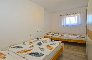 Rovinj 2-Bedroom Apartment with Balcony (Up to 6)
