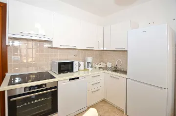 Rovinj 1-Bedroom Apartment with Parking for 3