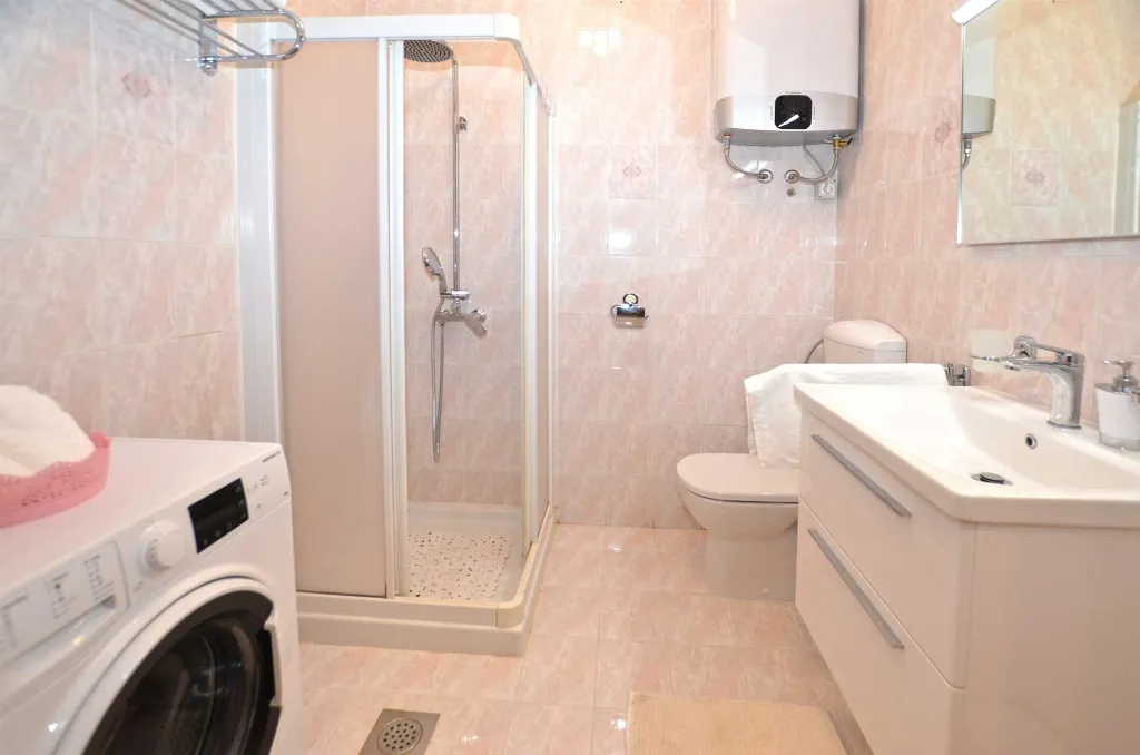 Rovinj 1-Bedroom Apartment with Parking for 3