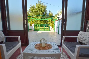 Rovinj 1-Bedroom Apartment with Parking for 3