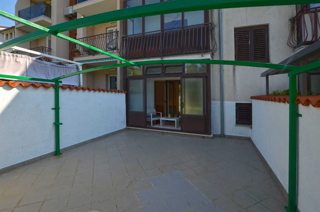 Rovinj 1-Bedroom Apartment with Parking for 3