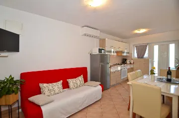 Two-Bedroom Apartment for 4 in Rovinj
