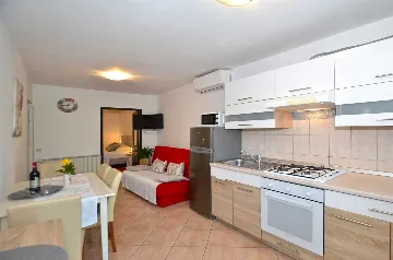 Two-Bedroom Apartment for 4 in Rovinj