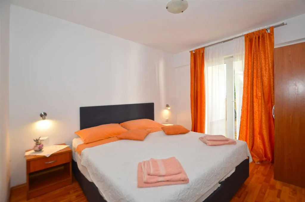 Two-Bedroom Apartment for 4 in Rovinj