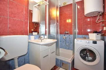 Two-Bedroom Apartment for 4 in Rovinj