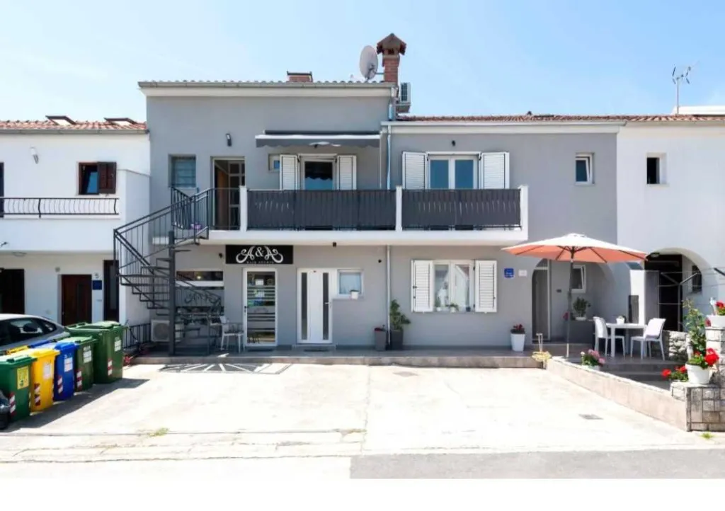 Rovinj 2-Bedroom Apartment for Up to 4 Guests