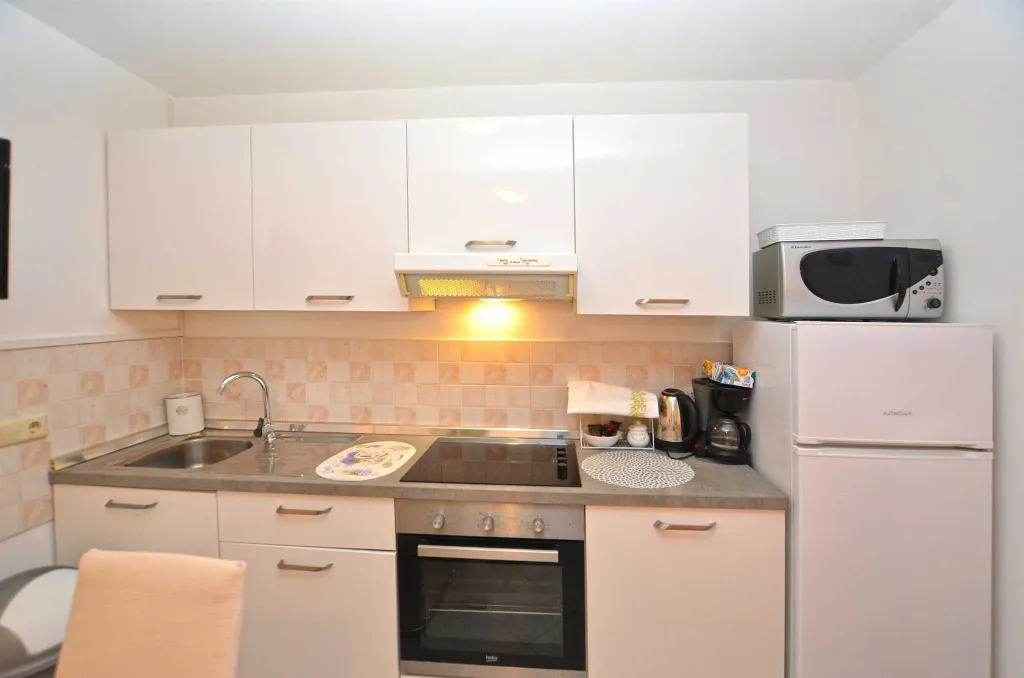 Rovinj 2-Bedroom Apartment for Up to 4 Guests