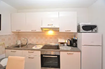 Rovinj 2-Bedroom Apartment for Up to 4 Guests