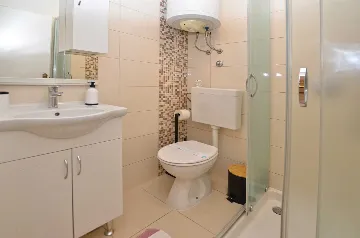 Rovinj 2-Bedroom Apartment for Up to 4 Guests