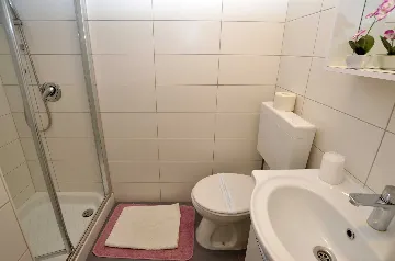 Rovinj 2-Bedroom Apartment for Up to 4 Guests