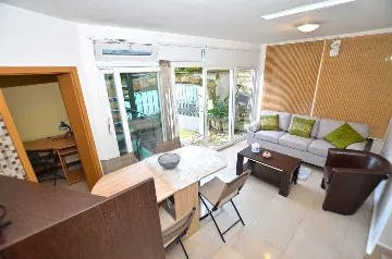 Apartment in Rovinj with 2 Bedrooms (Up to 4)