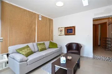 Apartment in Rovinj with 2 Bedrooms (Up to 4)