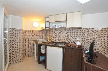 Apartment in Rovinj with 2 Bedrooms (Up to 4)