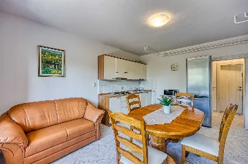 Rovinj 3-Bedroom Apartment for Up to 6 Guests