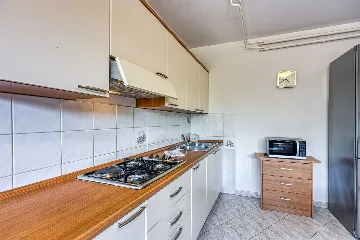 Rovinj 3-Bedroom Apartment for Up to 6 Guests