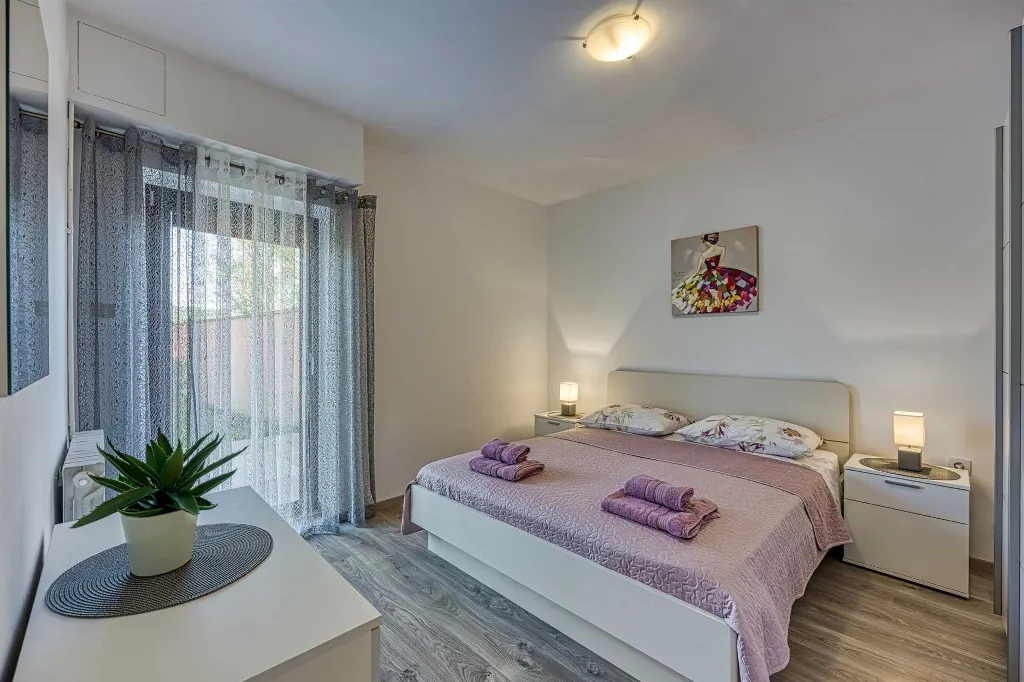 Rovinj 3-Bedroom Apartment for Up to 6 Guests