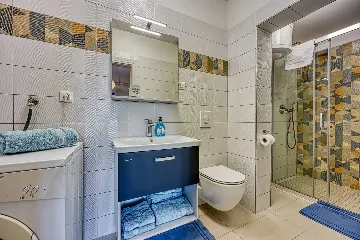 2-Bedroom Apartment in Rovinj for 4 Guests