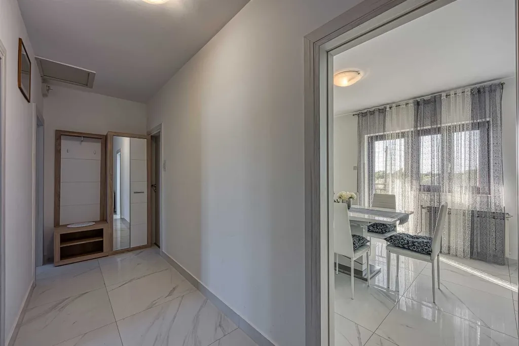 Rovinj 2-Bedroom Apartment for Up to 6