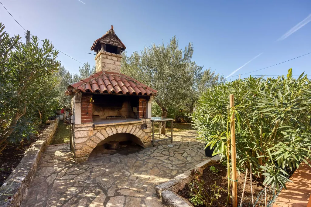 Rovinj 2-Bedroom Apartment for Up to 6