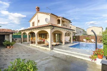 Rovinj 3-Bedroom Villa with Private Pool