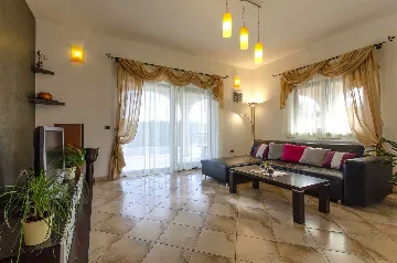 Rovinj 3-Bedroom Villa with Private Pool