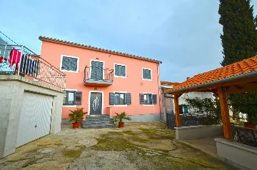 3-Bedroom Apartment in Rovinj with Private Terrace