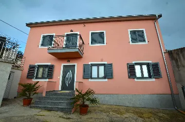 3-Bedroom Apartment in Rovinj with Private Terrace