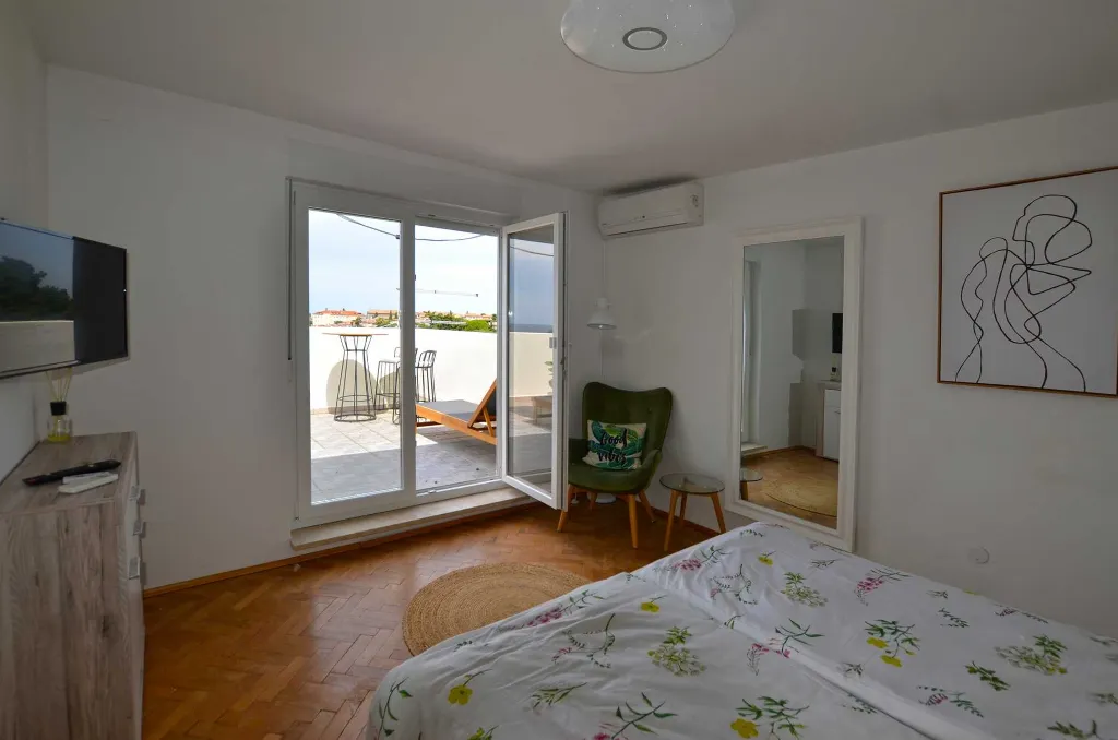 Newly Renovated Studio Apartment in Rovinj for 2