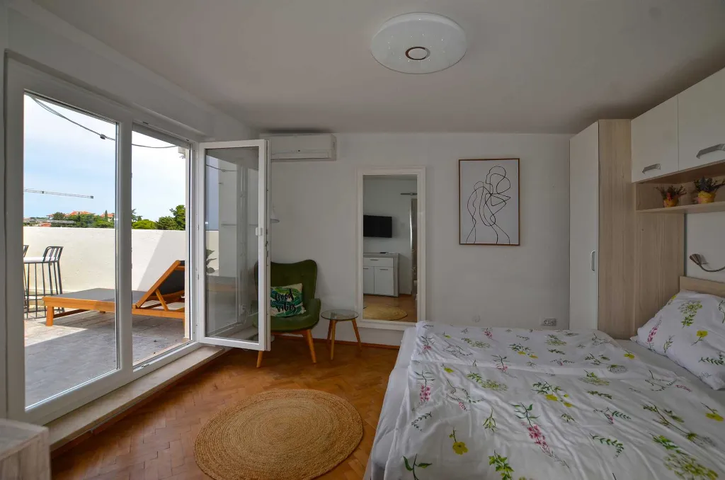 Newly Renovated Studio Apartment in Rovinj for 2