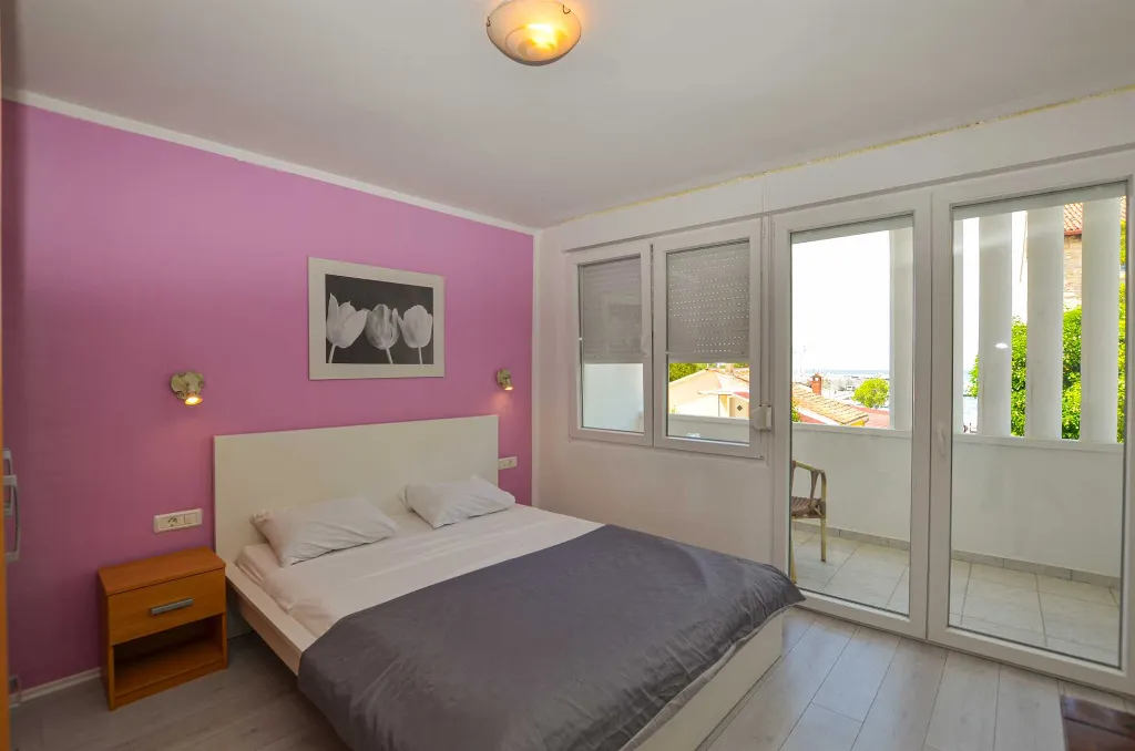 Rovinj Apartment for Up to 4 Guests with Parking