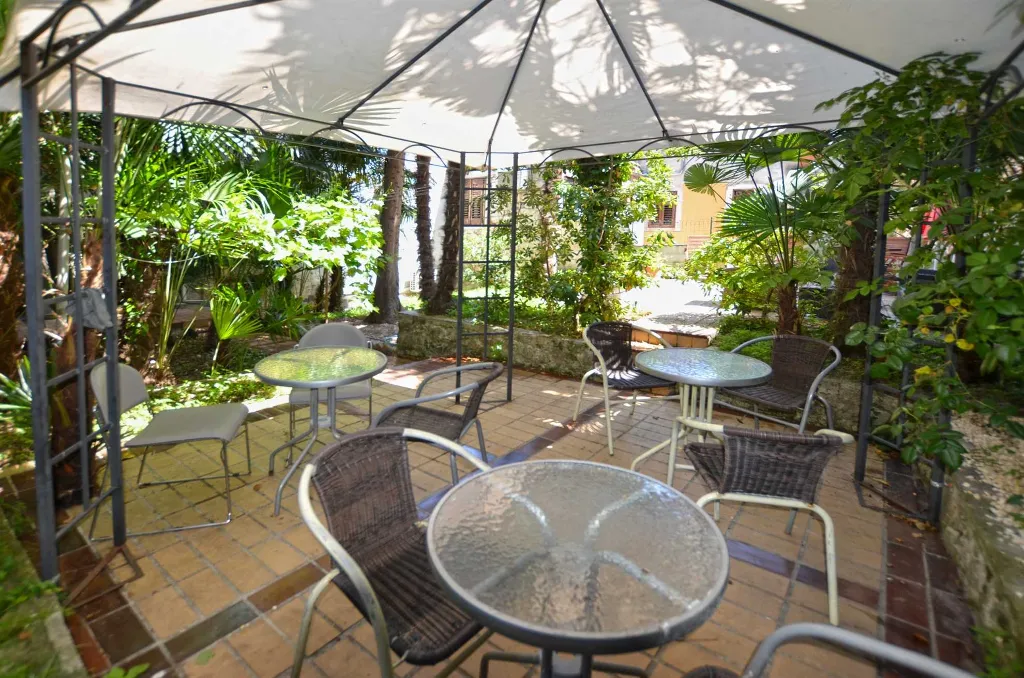 Old Town Rovinj Apartment with Shared Garden