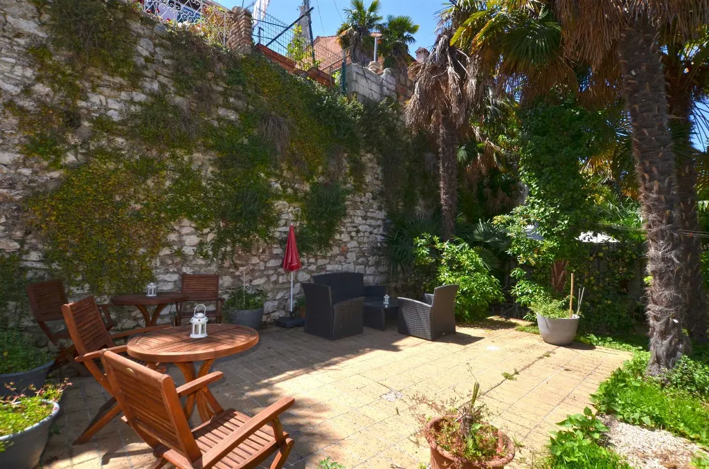 Old Town Rovinj Apartment with Shared Garden