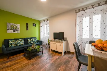 Old Town Rovinj Apartment with Shared Garden