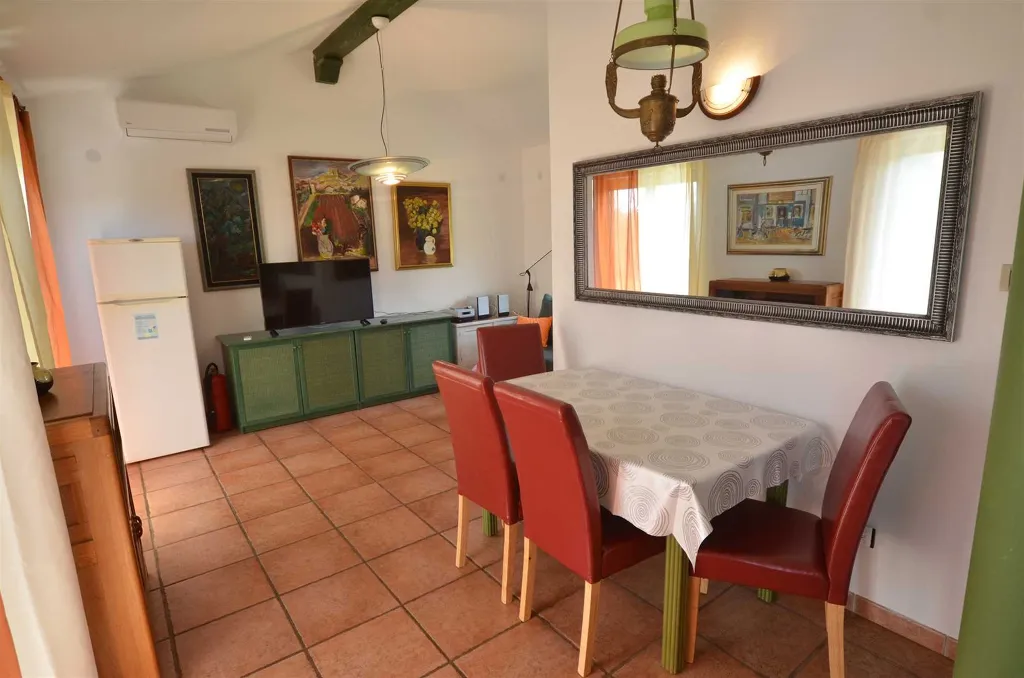 Rovinj Holiday House for 10 Guests