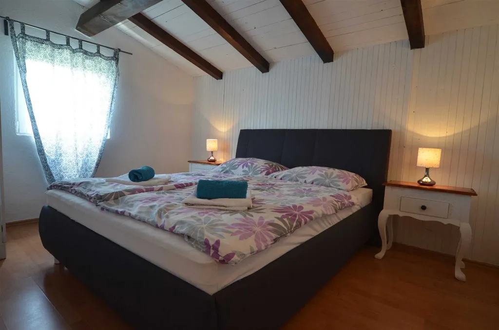 Rovinj Holiday House for 10 Guests
