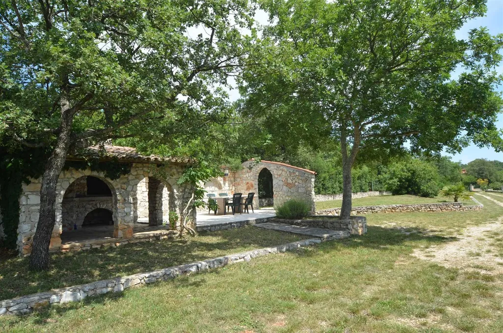 Rovinj Holiday House for 10 Guests
